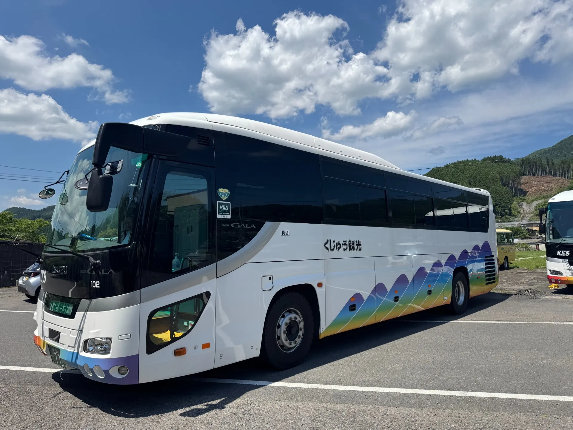 大型バス45席(正45+補0)888