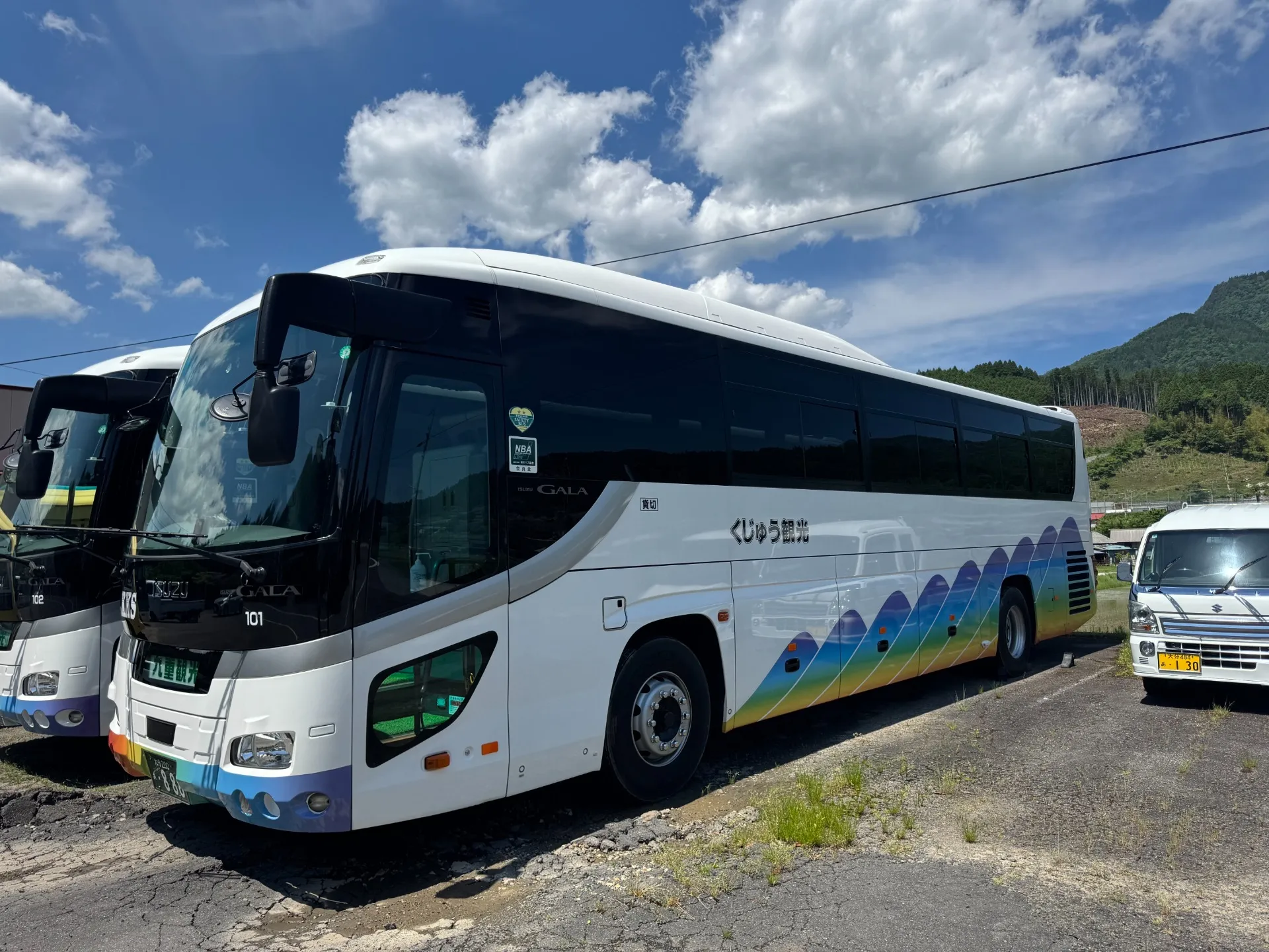 大型バス45席(正45+補0)777